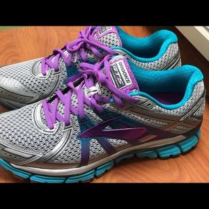 BROOKS  GTS 17 Women’s Shoes Grey Turquoise Purple